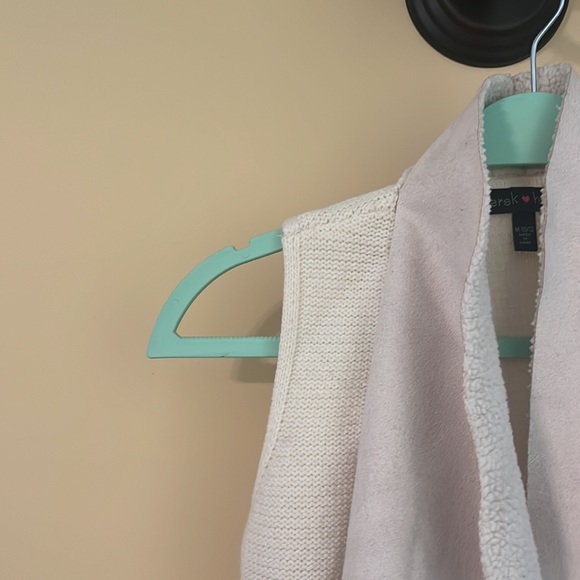 Sweater Vest - Picture 3 of 6